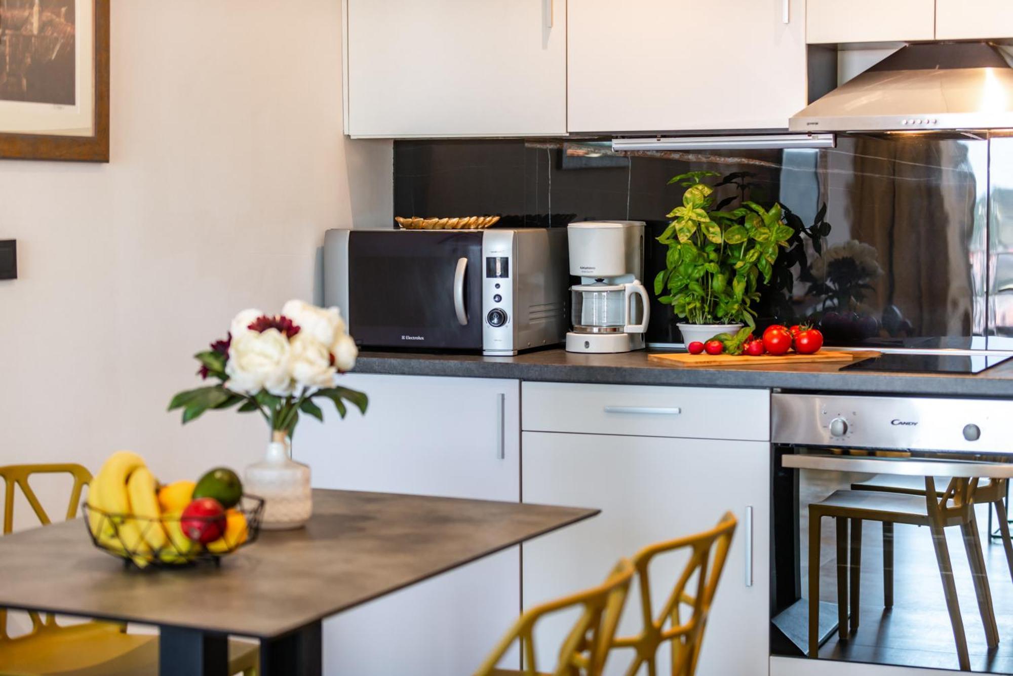 Apartments Nia Deluxe & Elegance Дубровник Екстериор снимка