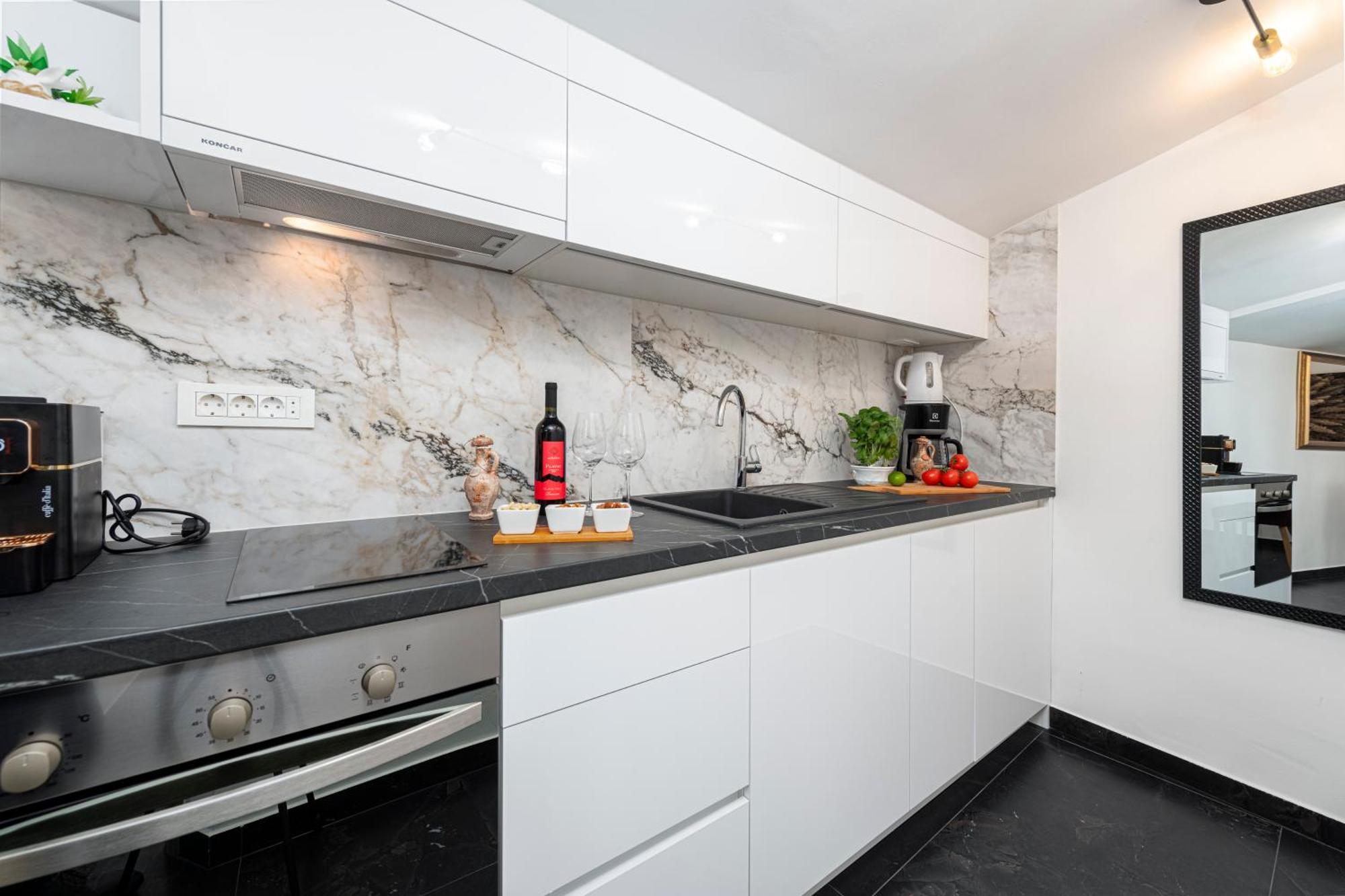 Apartments Nia Deluxe & Elegance Дубровник Екстериор снимка