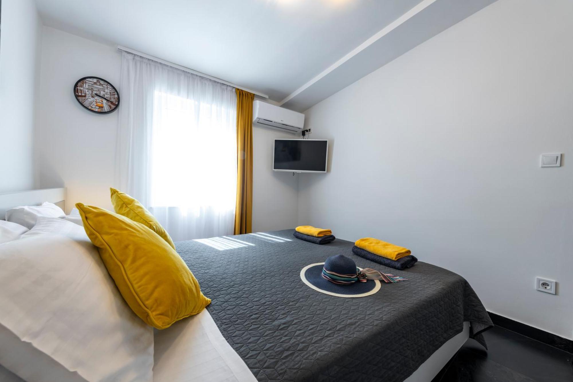Apartments Nia Deluxe & Elegance Дубровник Екстериор снимка