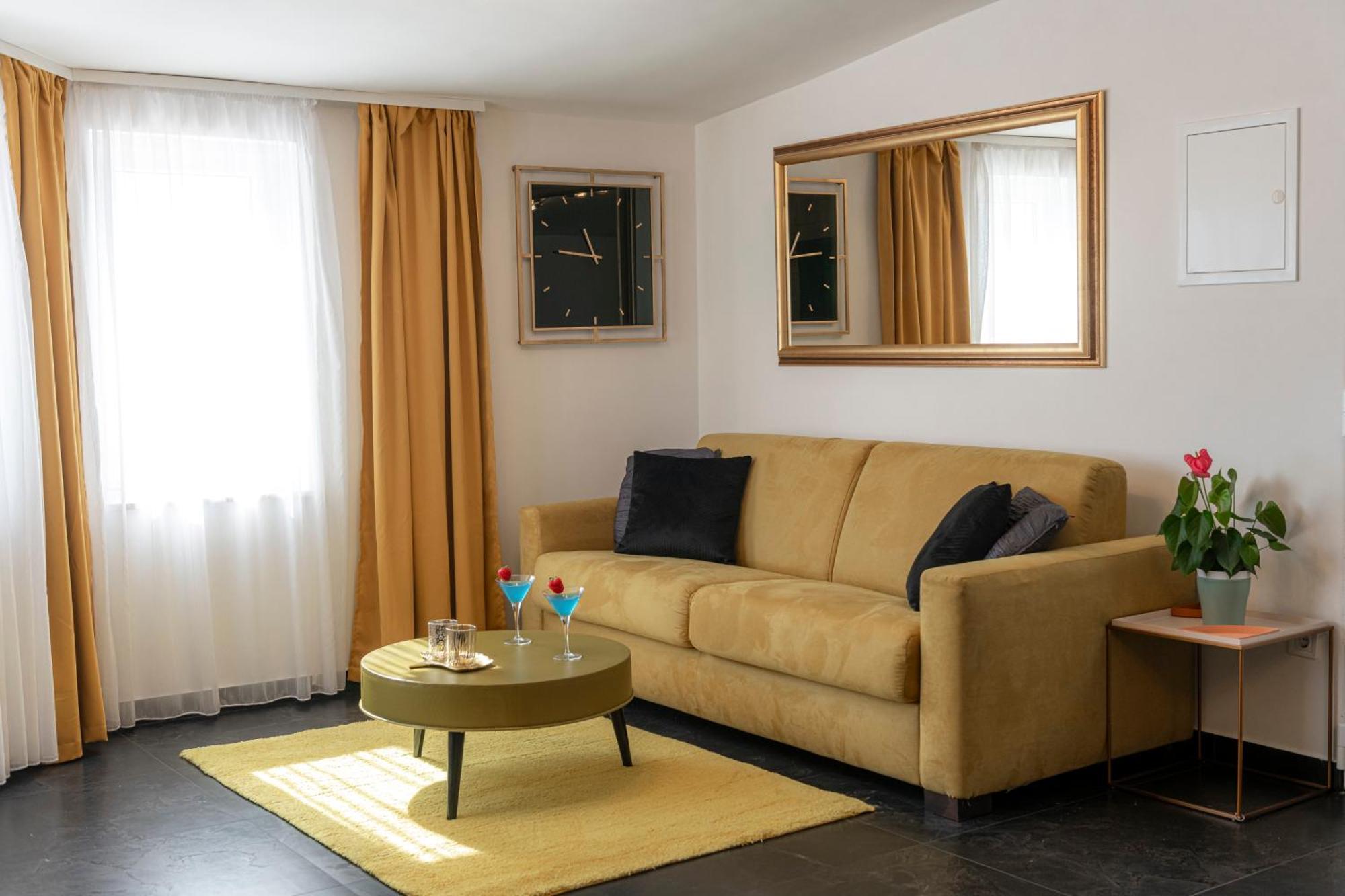 Apartments Nia Deluxe & Elegance Дубровник Екстериор снимка