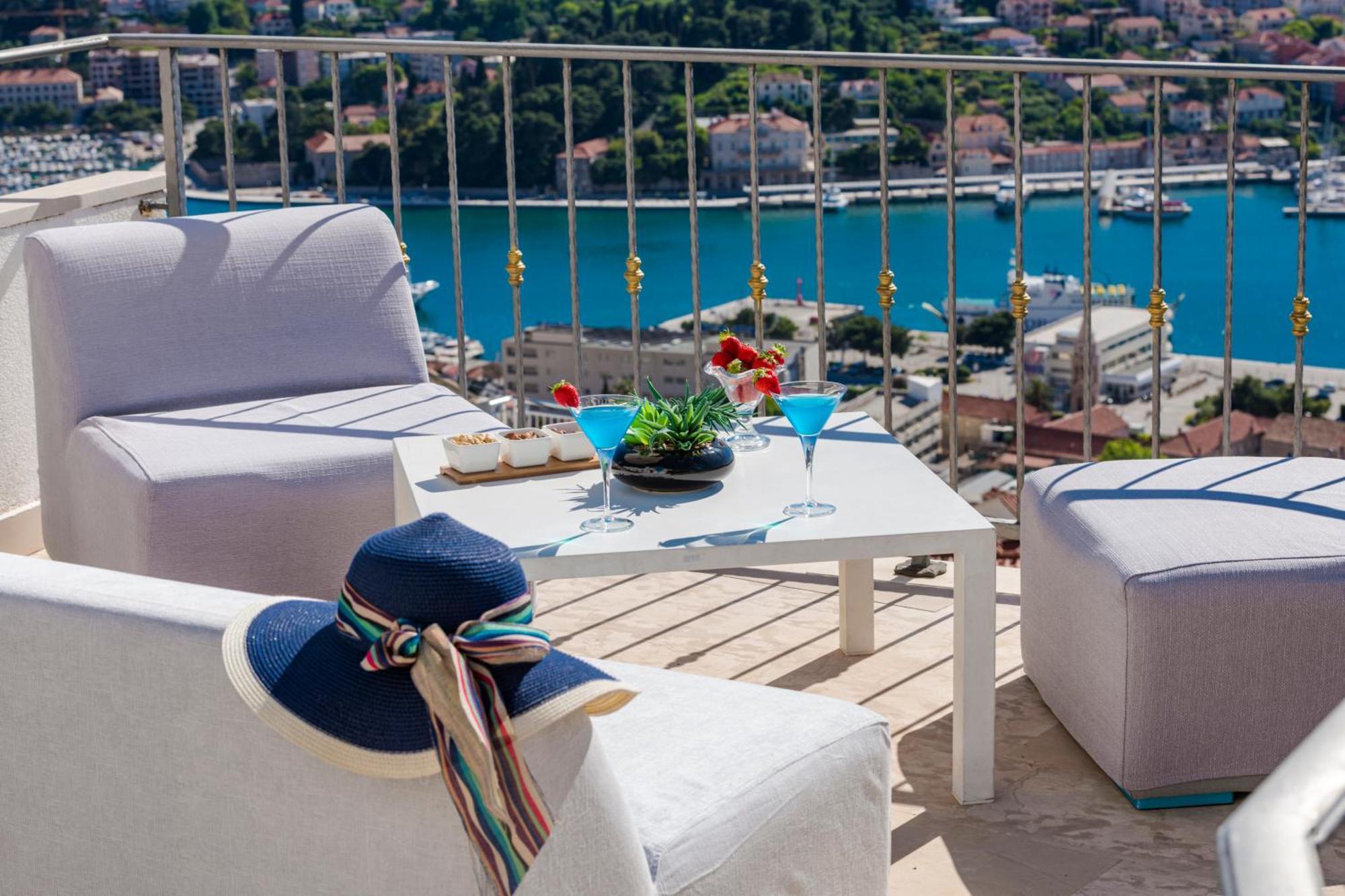 Apartments Nia Deluxe & Elegance Дубровник Екстериор снимка